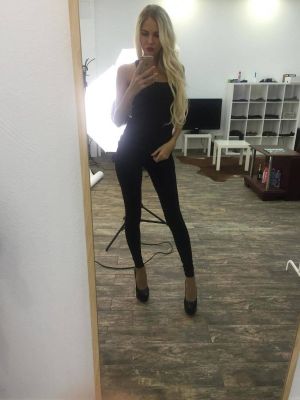 Альбина  — массаж лингама, классический секс