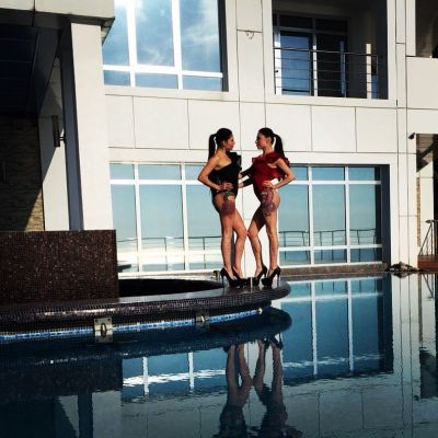 Девушка Ника и Вика (Сочи), 8 928 450-01-35