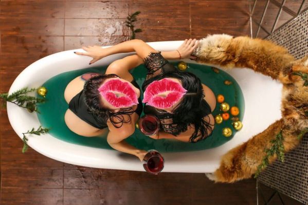 Знакомства в Сочи — Ира и Кира , 24 лет