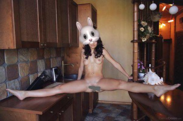 Kisulya, эротические фото