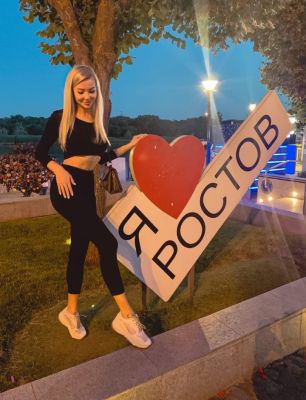 заказать секс от 3000 руб. в час, 8 983 306-23-01 (Женя, 22 лет)